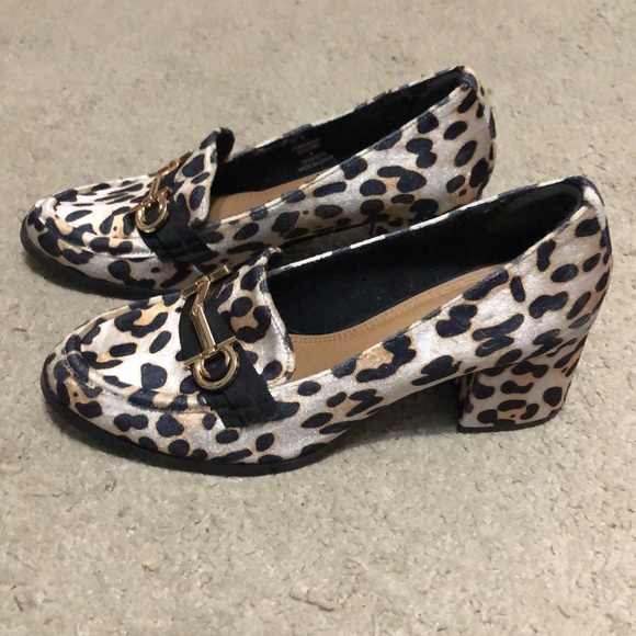 asos design stirrup heeled loafers